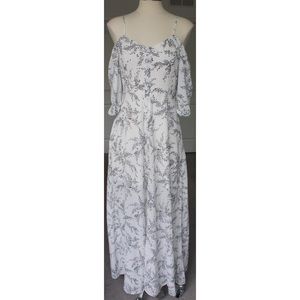 ♥️SOLD♥️ Maxi Dress with Sleeves